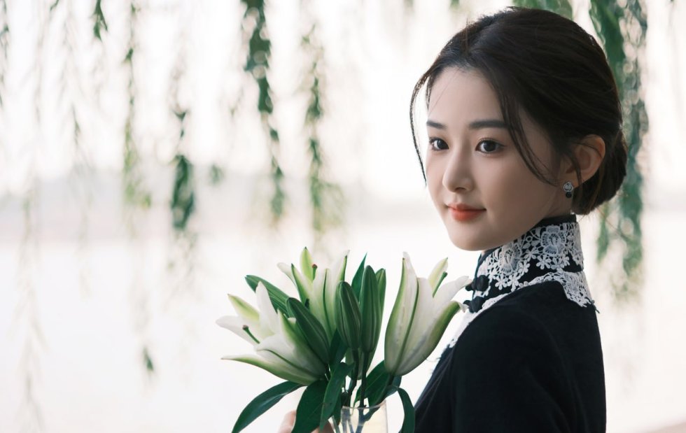 从包养到自立的成长之路